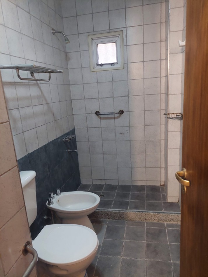 Departamento En Pleno Centro, Pb 1hab - A 1 Cuadra De Plaza 25 De Mayo