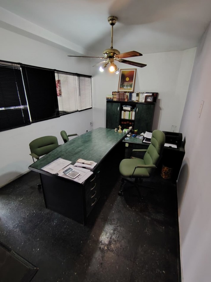 Casa Gran Frente 6hab, 2 Pisos -frente Plaza Joroba