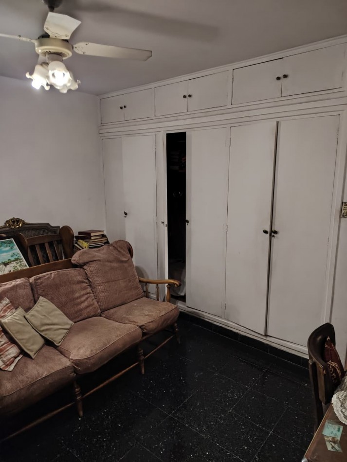 Casa Gran Frente 6hab, 2 Pisos -frente Plaza Joroba