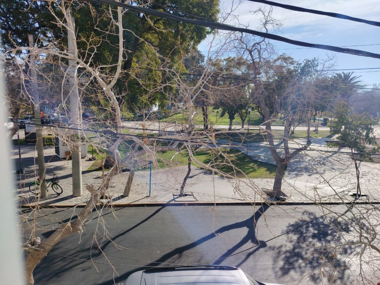 Casa Gran Frente 6hab, 2 Pisos -frente Plaza Joroba