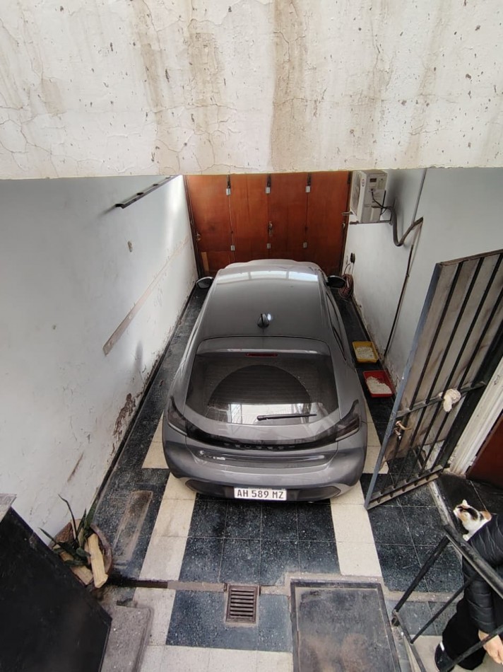 Casa Gran Frente 6hab, 2 Pisos -frente Plaza Joroba