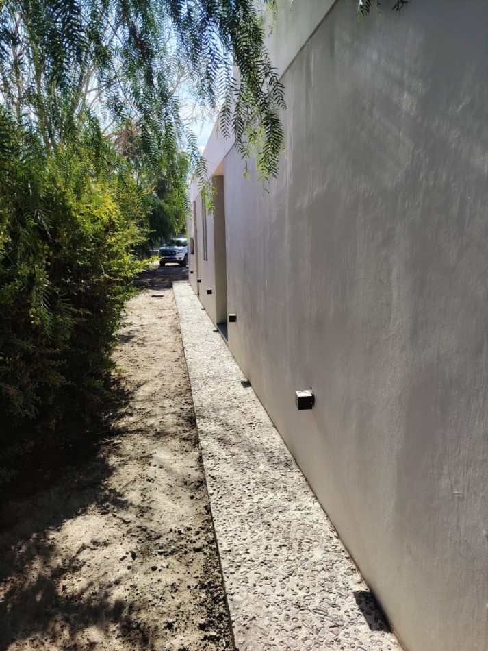 Casa 3hab, 3 Baños, Pileta , Gran Terreno, Bo Privado Albardon