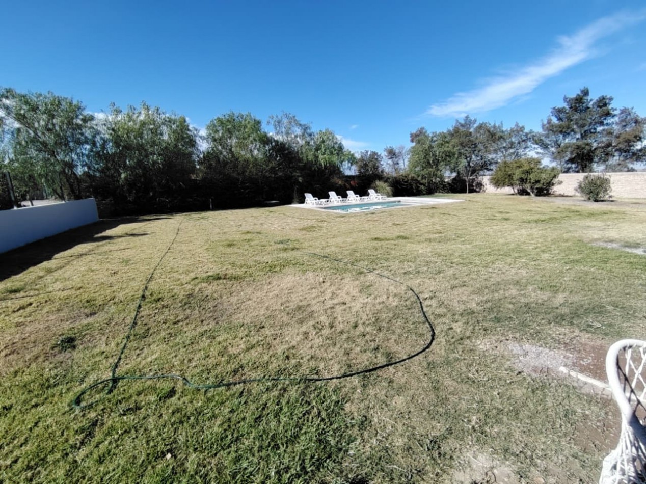 Casa 3hab, 3 Baños, Pileta , Gran Terreno, Bo Privado Albardon