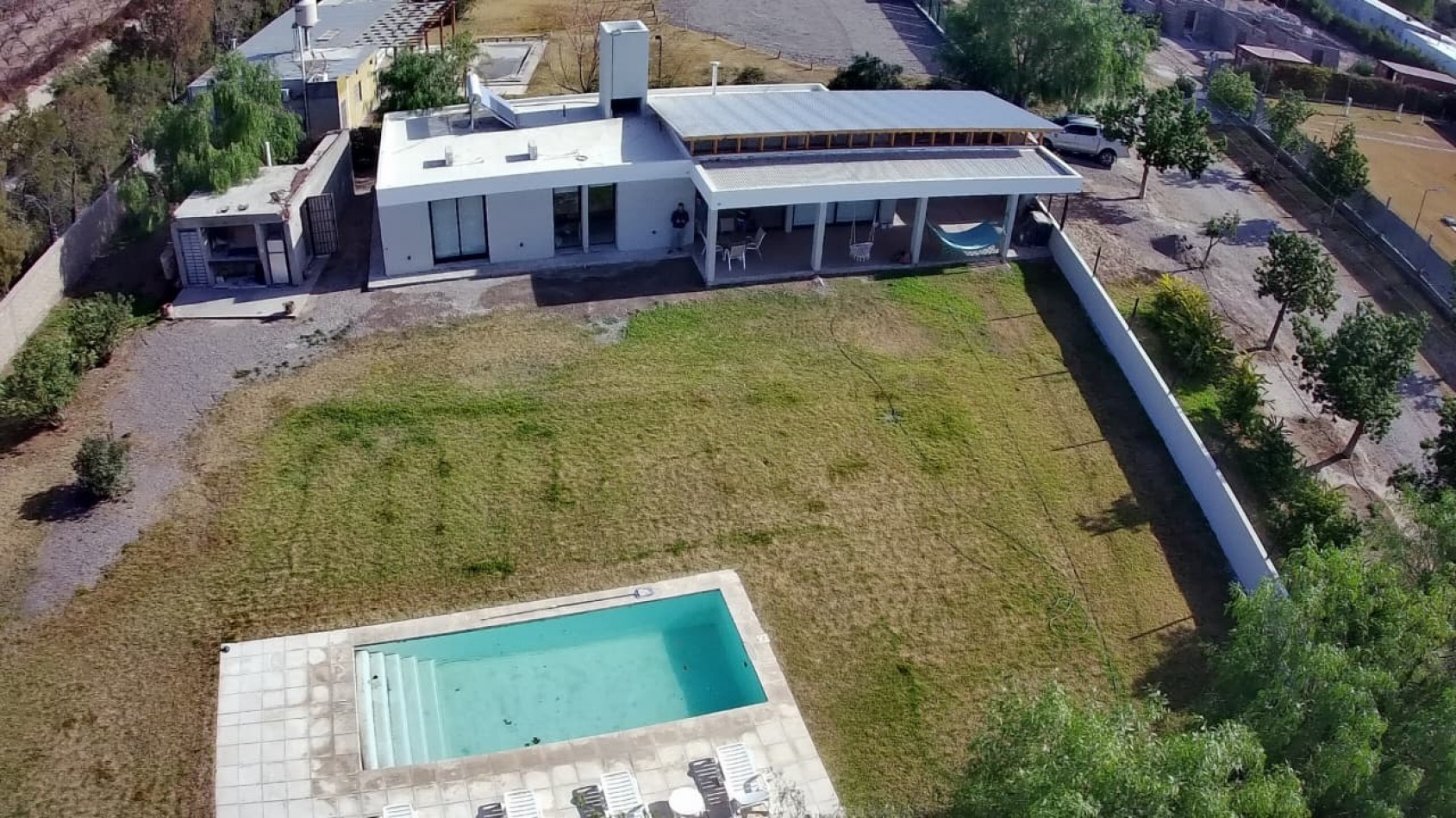 Casa 3hab, 3 Baños, Pileta , Gran Terreno, Bo Privado Albardon