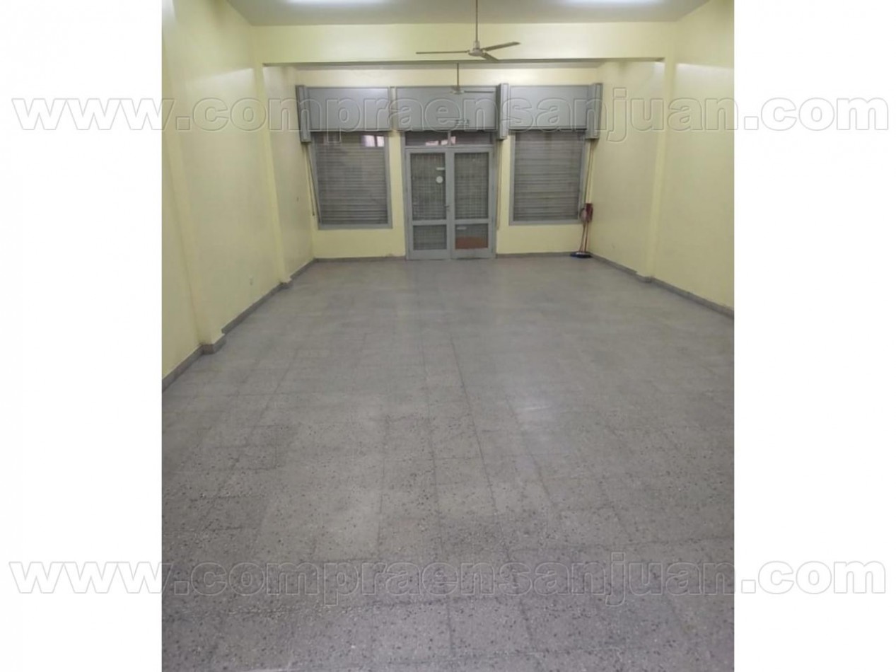 Alquiler. Local Para Deposito - Rawson