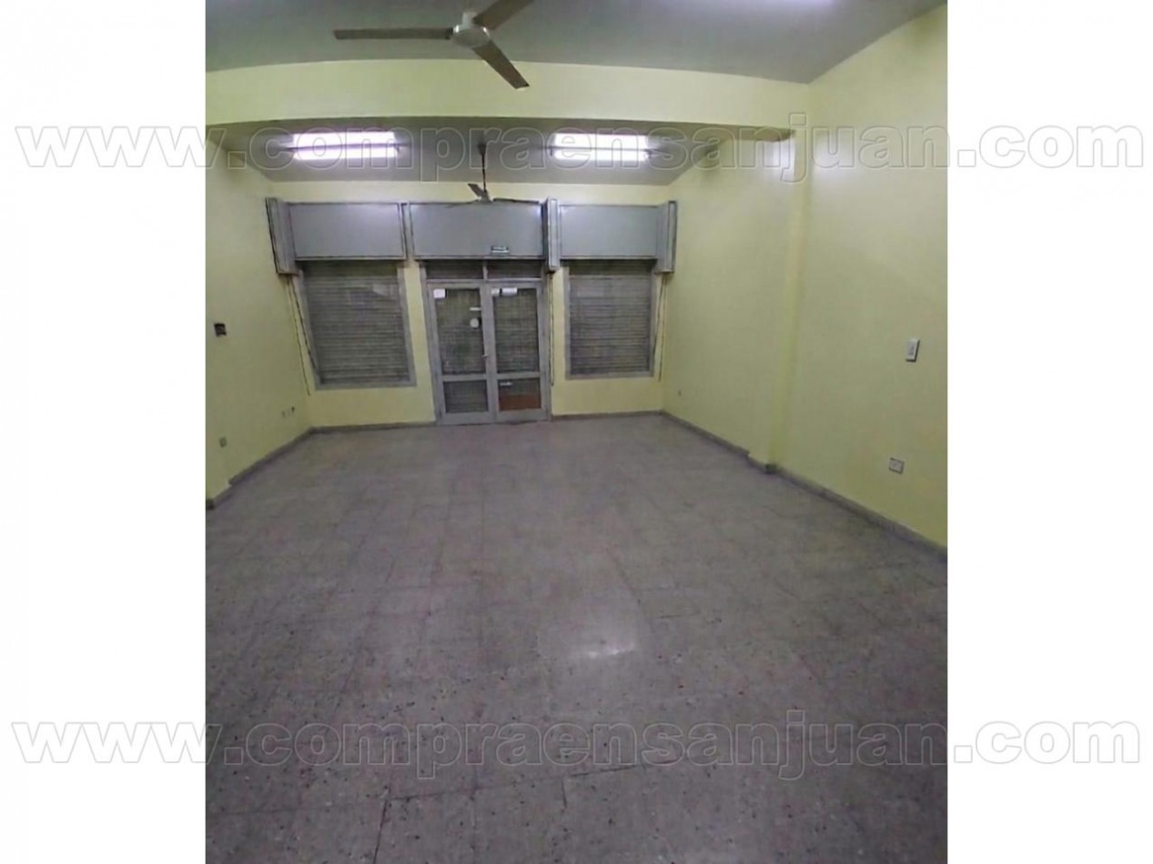 Alquiler. Local Para Deposito - Rawson
