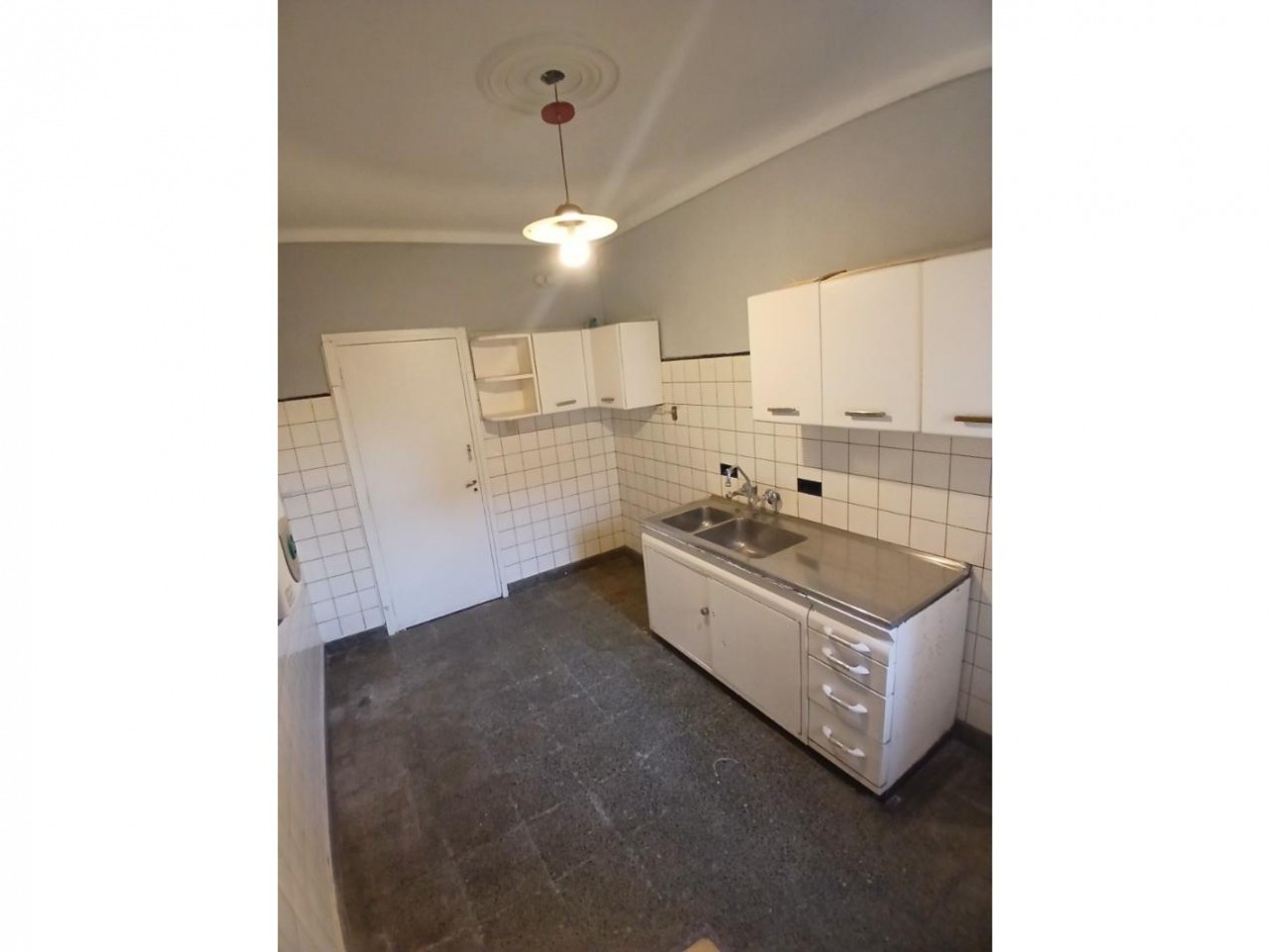 Alquiler. Departamento En Av. Cordoba