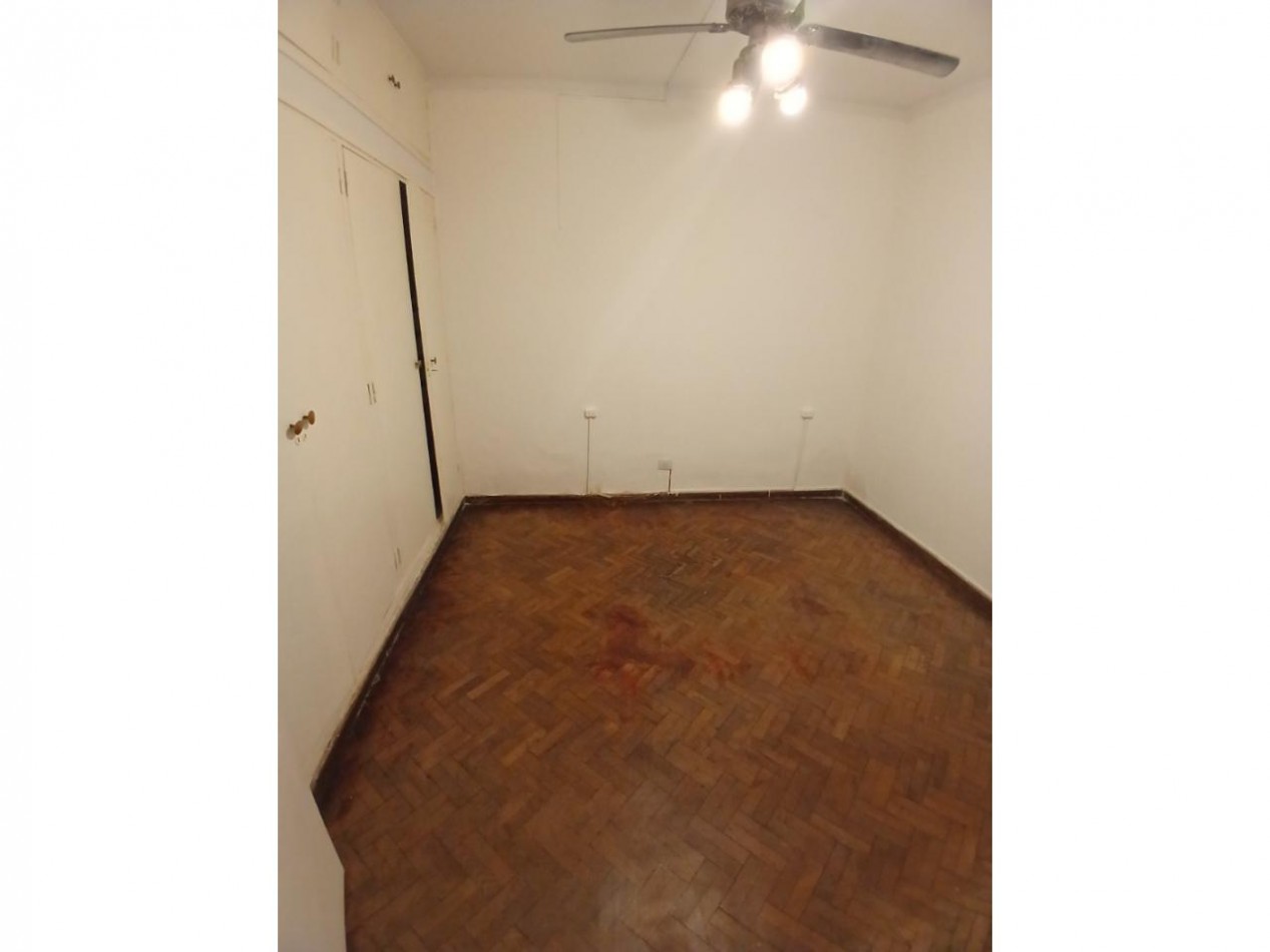 Alquiler. Departamento En Av. Cordoba