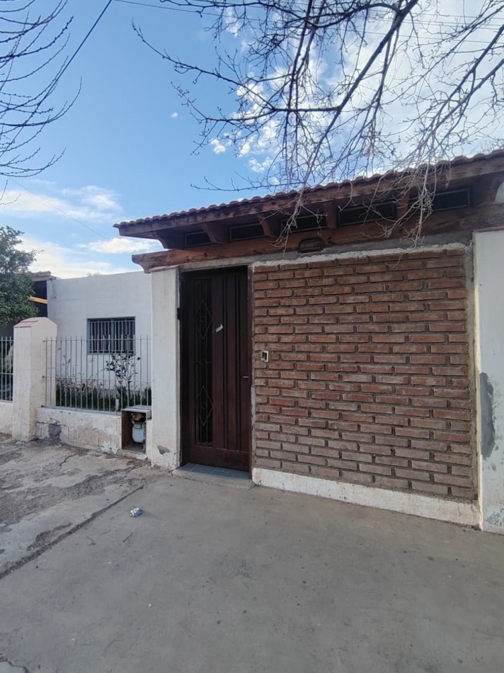 Casa Mas Salon 3hab Pileta Ubicadisima En Rawson