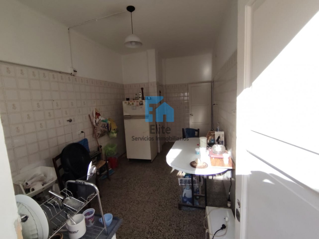 Depto En Planta Baja 3 Dormitorios Y Patio , Espacio Cochera- Excelente Ubicacion Moreno