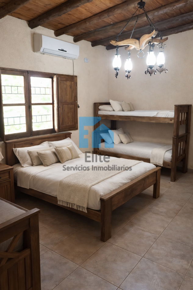 Categoria Casa Quinta En El Medano, Pileta, 4 Dormitorios, 2 Baños, Gran Galeria. 2800m² Jacuzzi