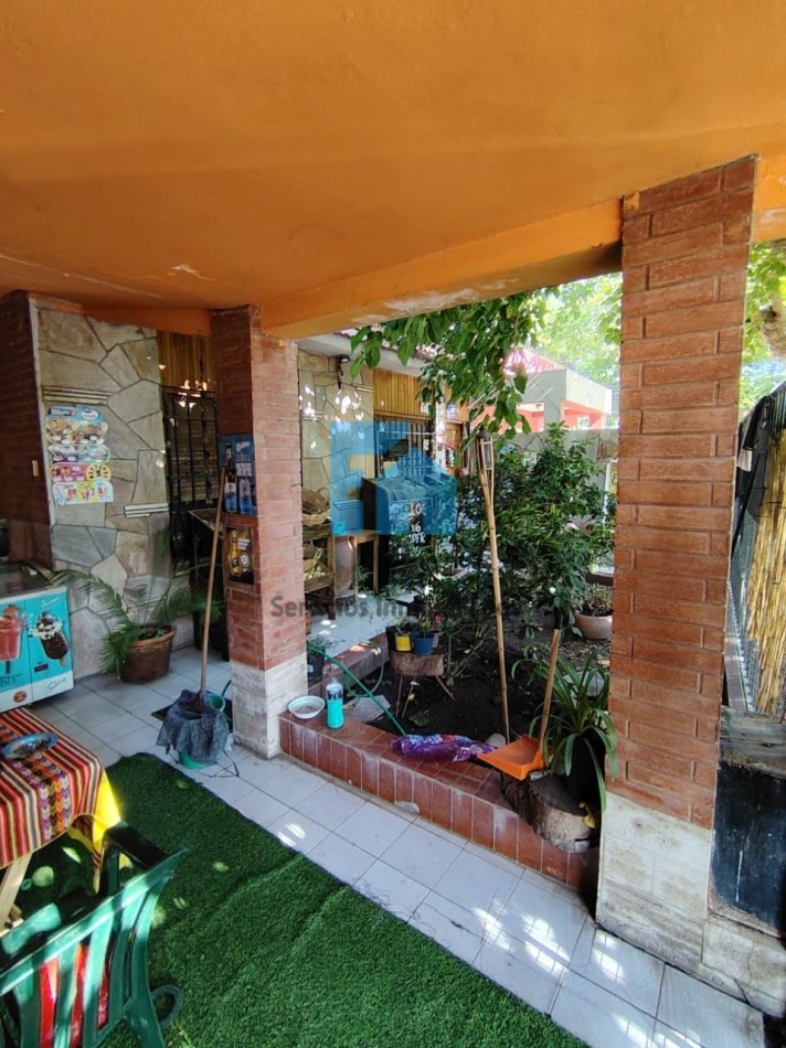 Casa Barrio Kennedy, a metros Circunvalacion 3hab