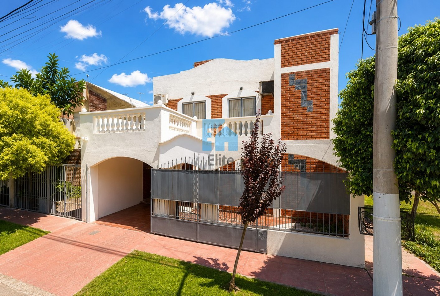 Casa Esq 4hab, 2 Baños, 2 Estacionamiento, Corazon De Rivadavia - Bo Jardin
