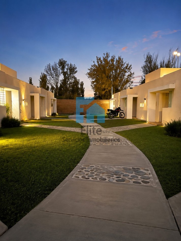 Venta. Casa 2hab Seminueva - Complejo Cerrado En Santa Lucia