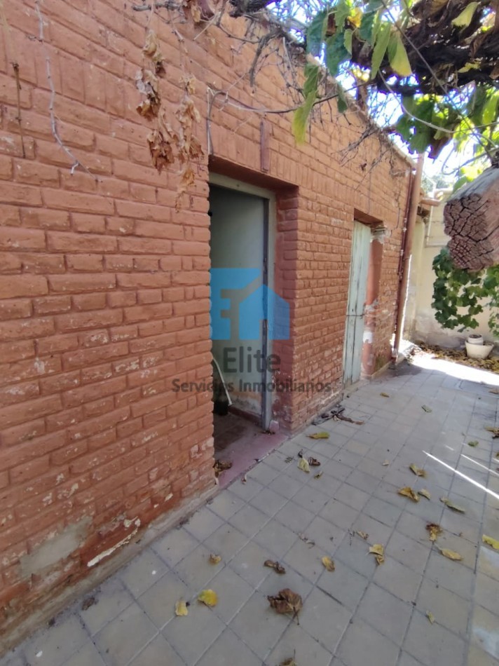 Venta Casa Esquina Juan Jufre Y Roca - 30m De Frente A Jufre - 2dorm 2 Baños
