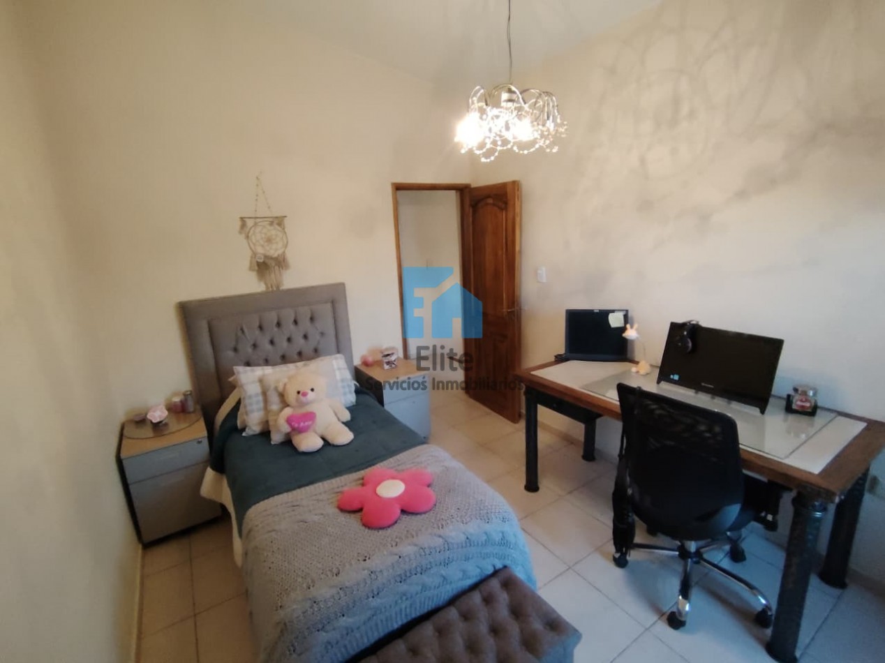 Casa Esq 4hab, 2 Baños, 2 Estacionamiento, Corazon De Rivadavia - Bo Jardin