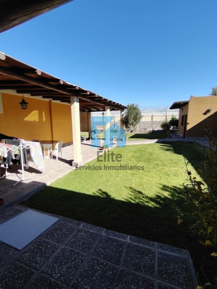 Venta Casa Categoria Bo San Ignacio 3 Dormitorios 2 Baños - Alta Calidad Y Excelente Entorno Y Terreno