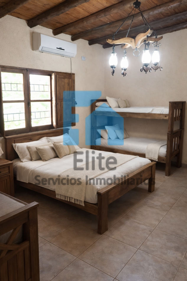 Categoria Casa Quinta En El Medano, Pileta, 4 Dormitorios, 2 Baños, Gran Galeria. 2800m² Jacuzzi
