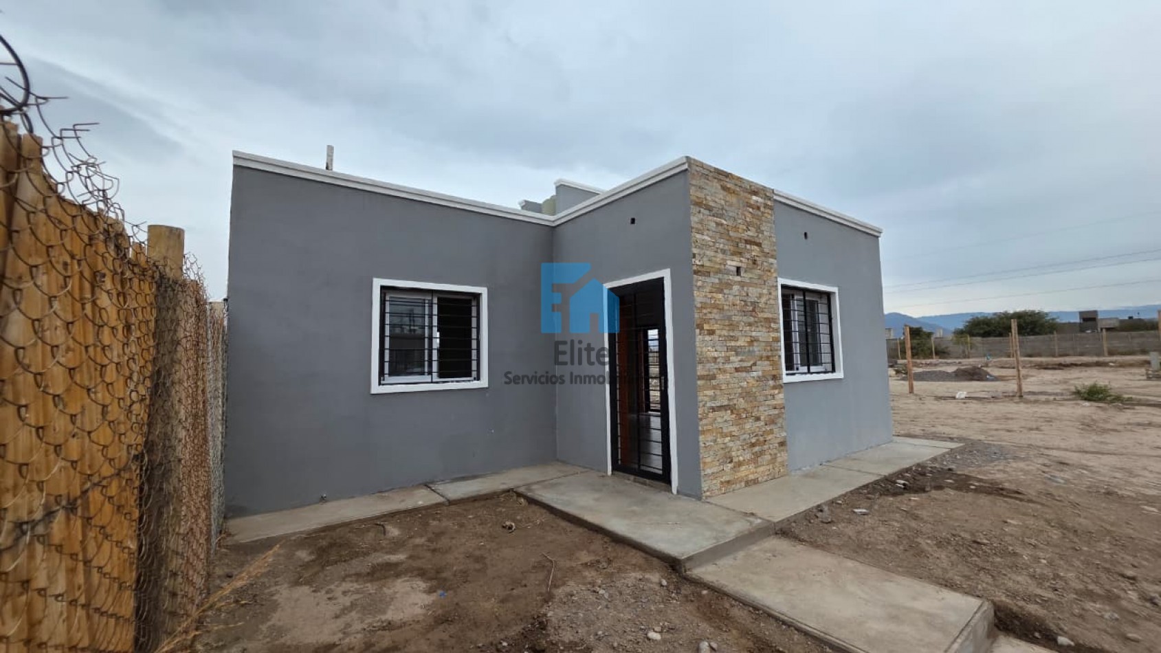Casa A Estrenar 2hab En Barrio Privado Zonda 2 - Rivadavia - Apta Credito 489m² Terreno