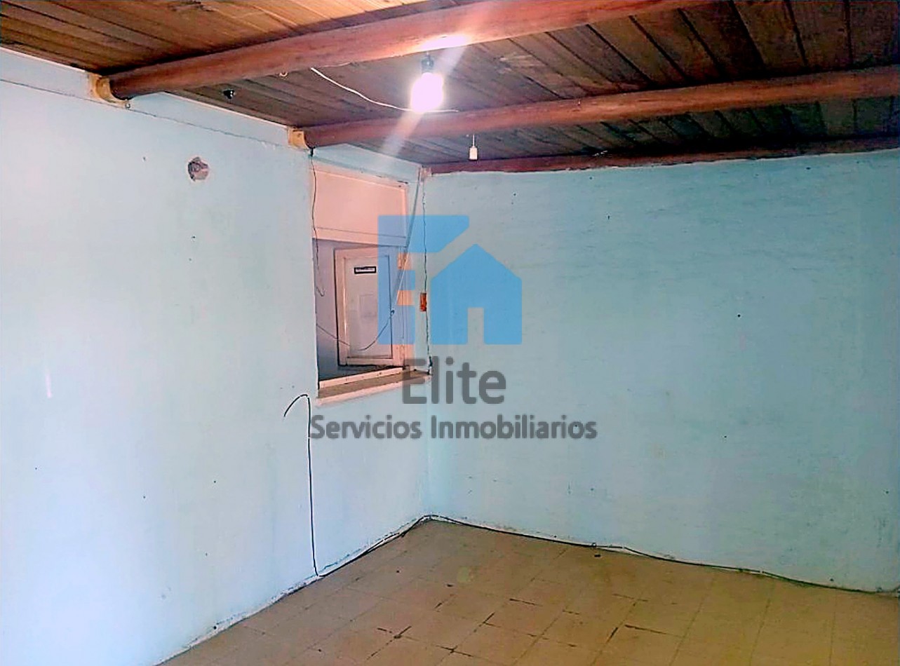 Casa Rawson Con Departamento Y Galpon -frente Escuela -inversion 3hab 2baños