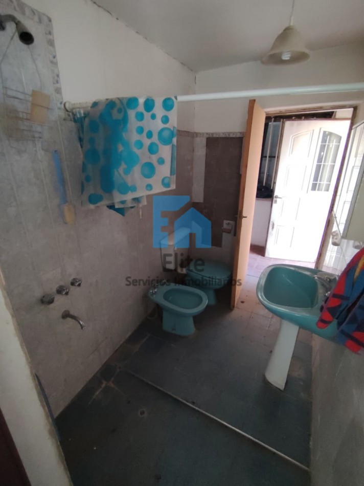 Venta Casa Esquina Juan Jufre Y Roca - 30m De Frente A Jufre - 2dorm 2 Baños
