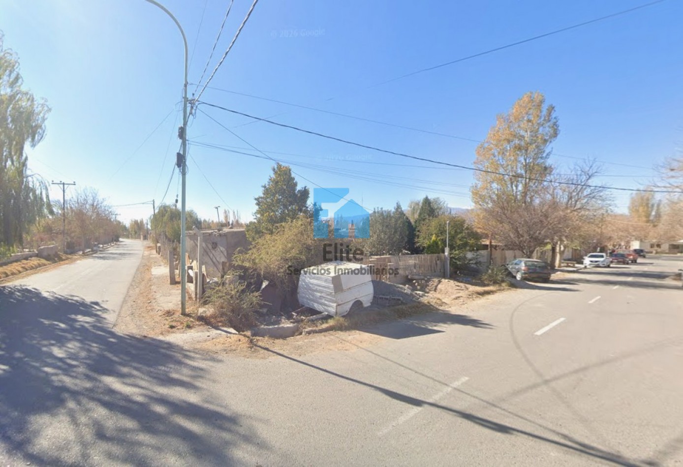Venta. Casa En Esquina Con Gran Terreno En Rodeo - Cerca Hospital