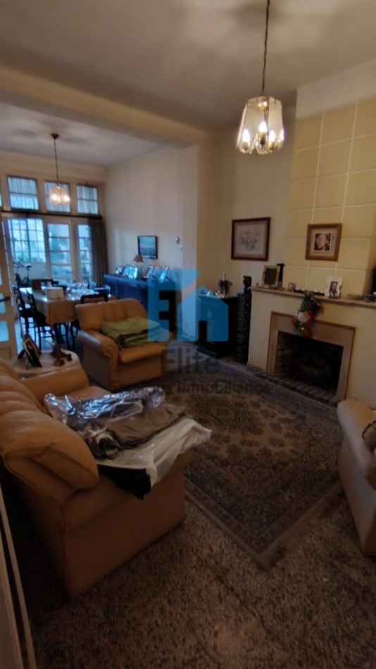 Casa Centrica de Categoria - Apta Credito  España y 9 de Julio · Ideal vivienda o uso profesional