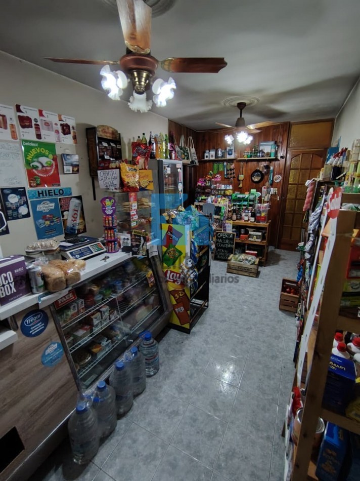 Casa Barrio Kennedy, a metros Circunvalacion 3hab