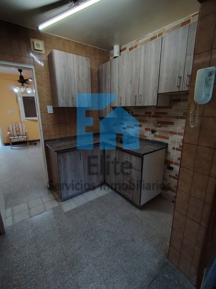 Venta Casa Totalmente Remodelada En Capital - 4 Dormitorios