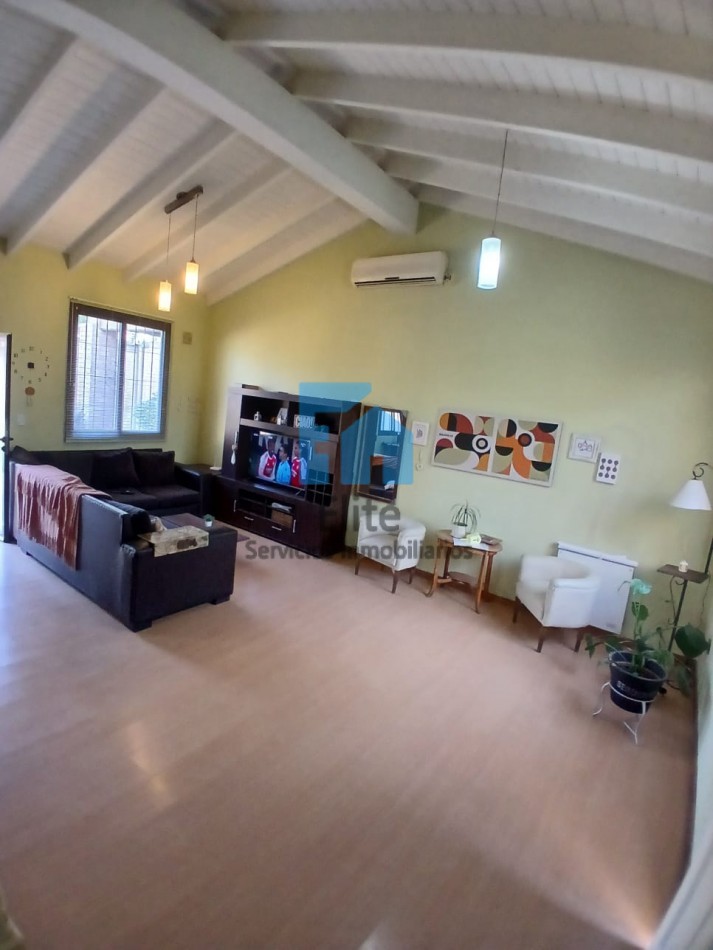 Venta Casa 3 Hab, 3 Baños Barrio Cooperarq 8 - Rivadavia