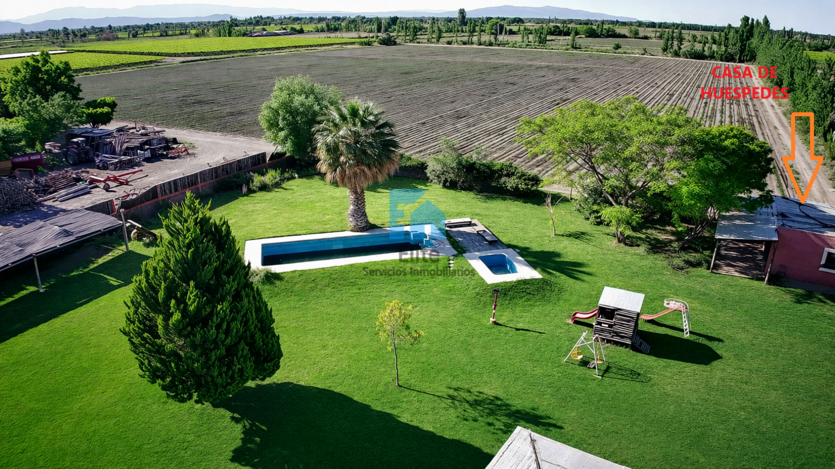 Categoria Casa Quinta En El Medano, Pileta, 4 Dormitorios, 2 Baños, Gran Galeria. 2800m² Jacuzzi