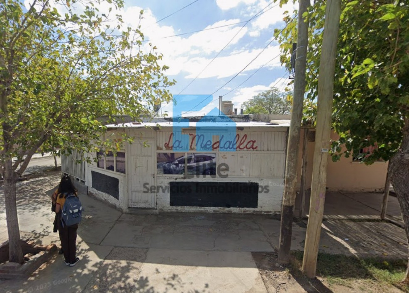 Casa Rawson Con Departamento Y Galpon -frente Escuela -inversion 3hab 2baños