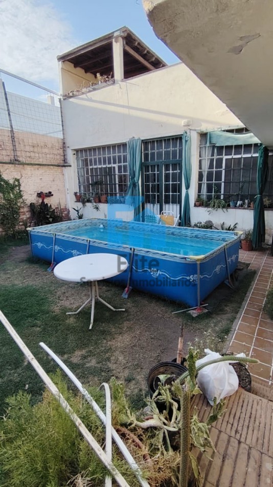 Casa Centrica de Categoria - Apta Credito  España y 9 de Julio · Ideal vivienda o uso profesional