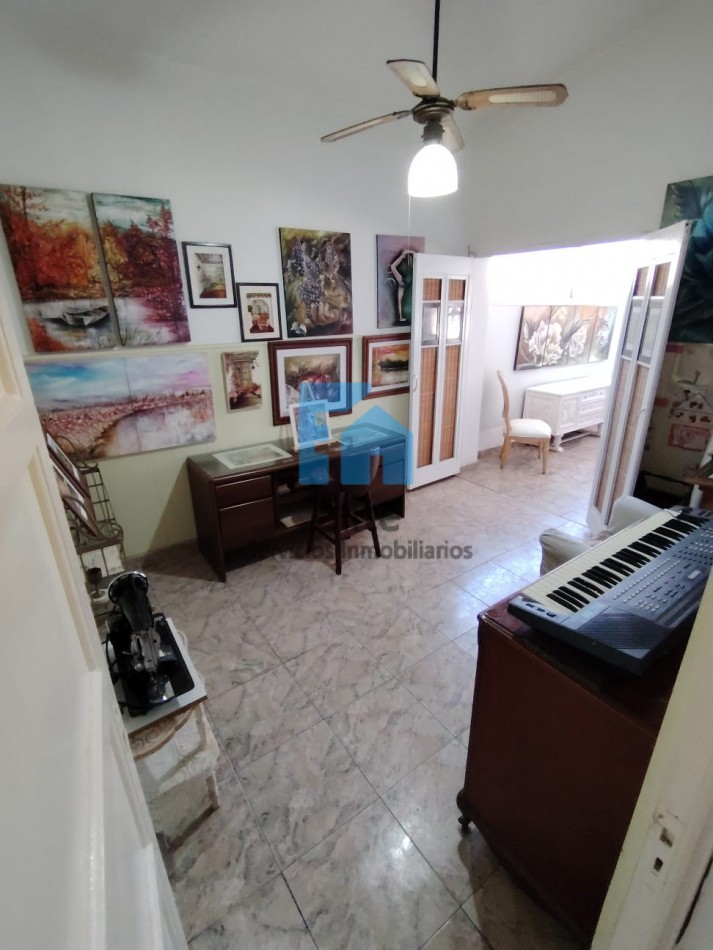 Venta Casa Estilo Español En B° Campodonico - Santa Lucia , 3 Hab, Pileta