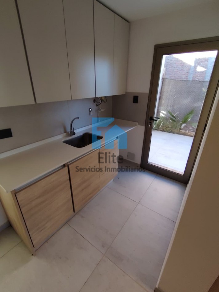 Alquiler Casa A Estrenar La Ernestina - 4 Hab - 3 Baños - Pileta. Santa Lucia
