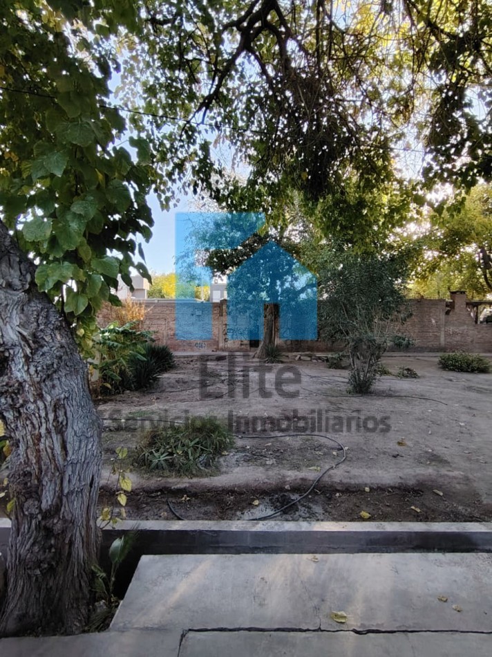 Venta Casa Totalmente Remodelada En Capital - 4 Dormitorios