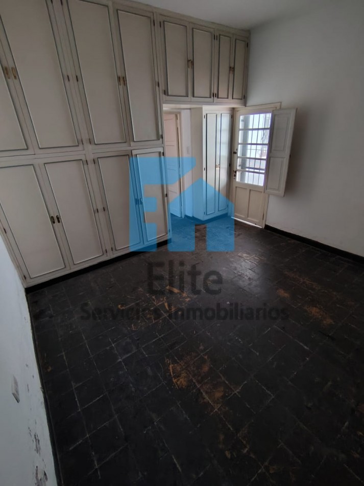 Casa centrica 3hab, 2 baños frente plaza Joroba