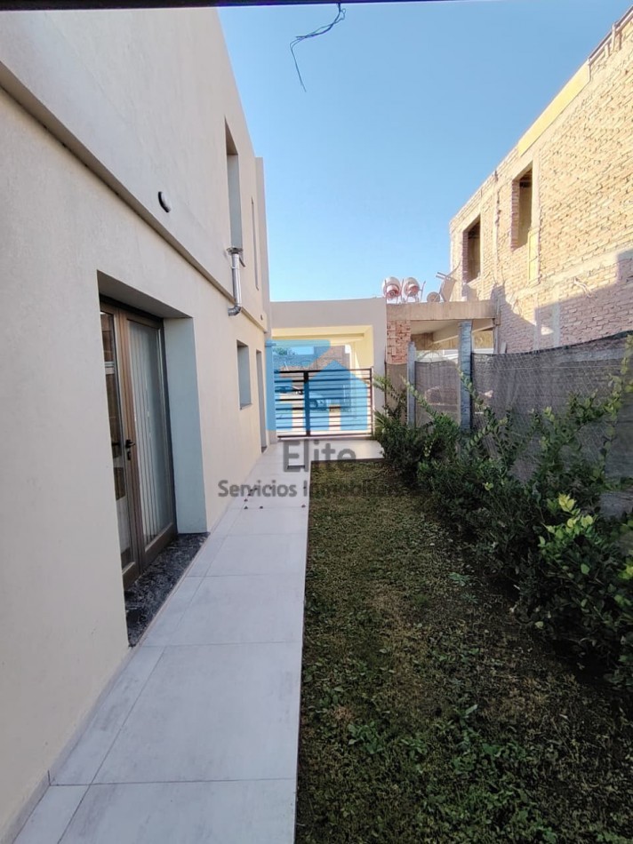 Alquiler Casa A Estrenar La Ernestina - 4 Hab - 3 Baños - Pileta. Santa Lucia