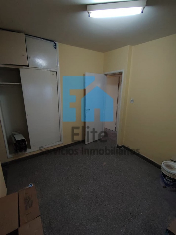Venta Casa Totalmente Remodelada En Capital - 4 Dormitorios