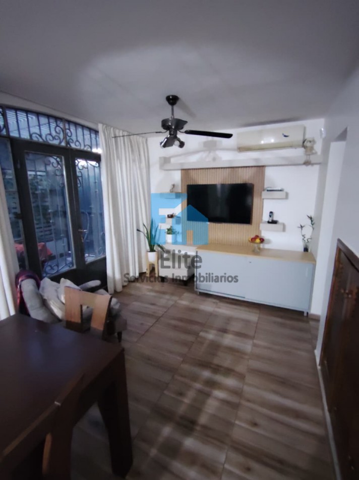 Casa Esq 4hab, 2 Baños, 2 Estacionamiento, Corazon De Rivadavia - Bo Jardin