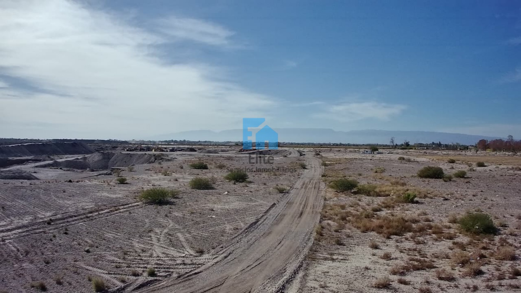 Campo De 8 Hectareas - Centenario Y Necochea -pozo 60m