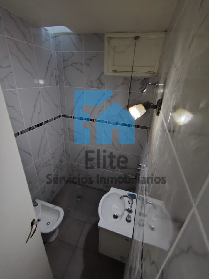 Venta Casa Totalmente Remodelada En Capital - 4 Dormitorios
