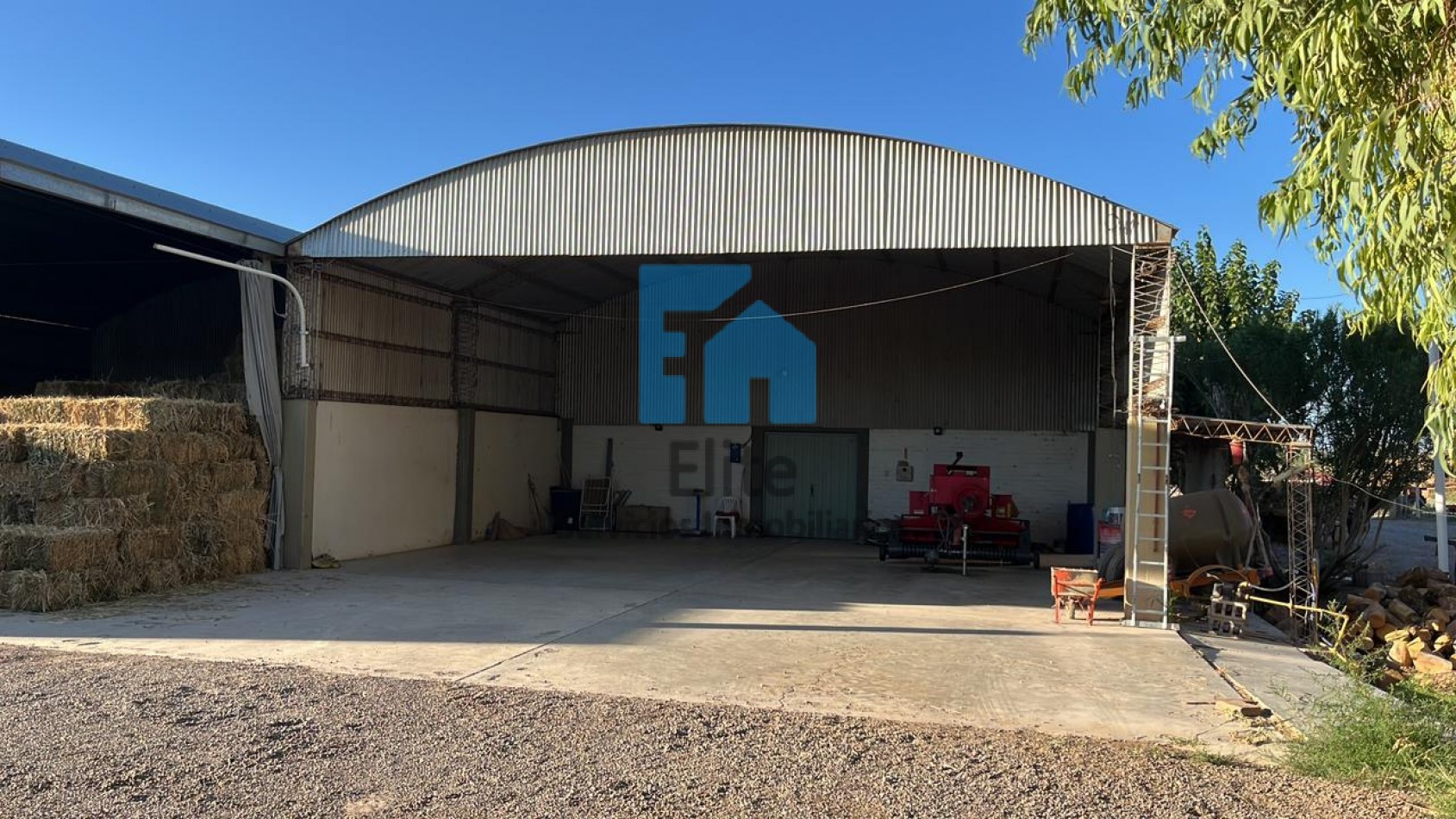 Alquiler Importante Complejo Galpones En Pocito -3000m2