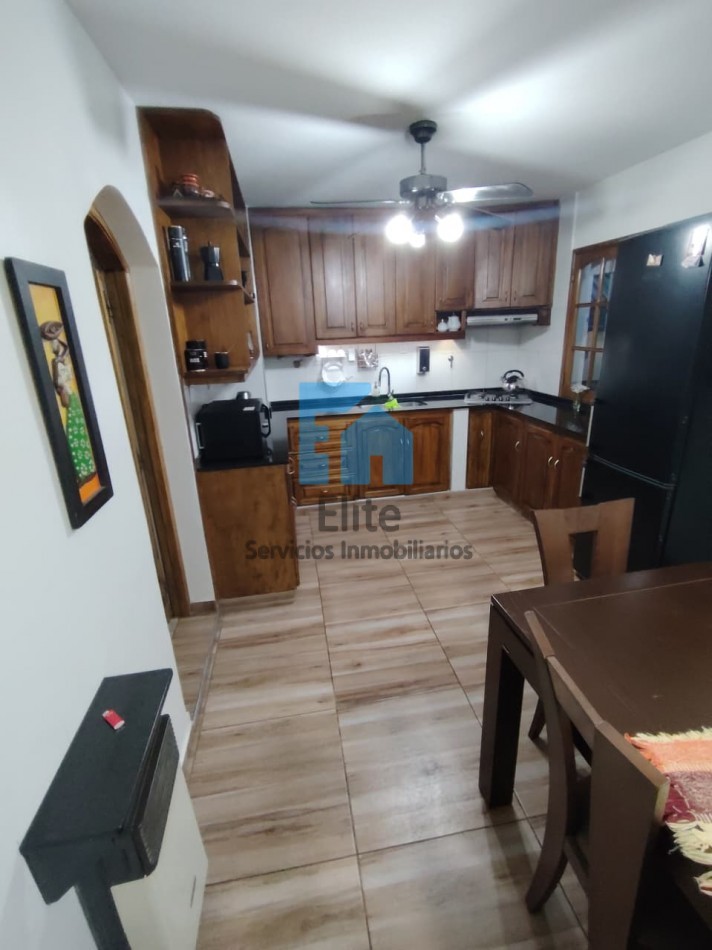 Casa Esq 4hab, 2 Baños, 2 Estacionamiento, Corazon De Rivadavia - Bo Jardin