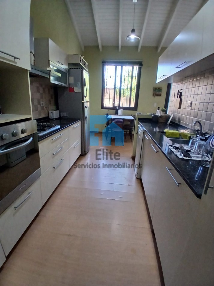 Venta Casa 3 Hab, 3 Baños Barrio Cooperarq 8 - Rivadavia