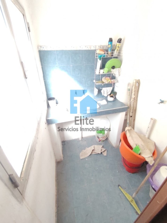 Venta Casa Esquina Juan Jufre Y Roca - 30m De Frente A Jufre - 2dorm 2 Baños