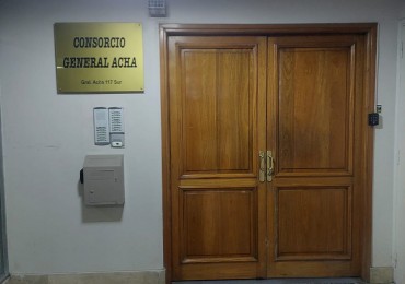 Departamento En Pleno Centro, Pb 1hab - A 1 Cuadra De Plaza 25 De Mayo