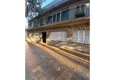 Alquiler. Departamento En Av. Cordoba