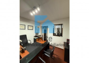 Venta. Oficina Centrica con recepcion Capital
