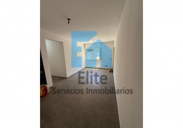 Venta - 3 Dorm - Amplio Departamento En Barrio Enoe Bravo